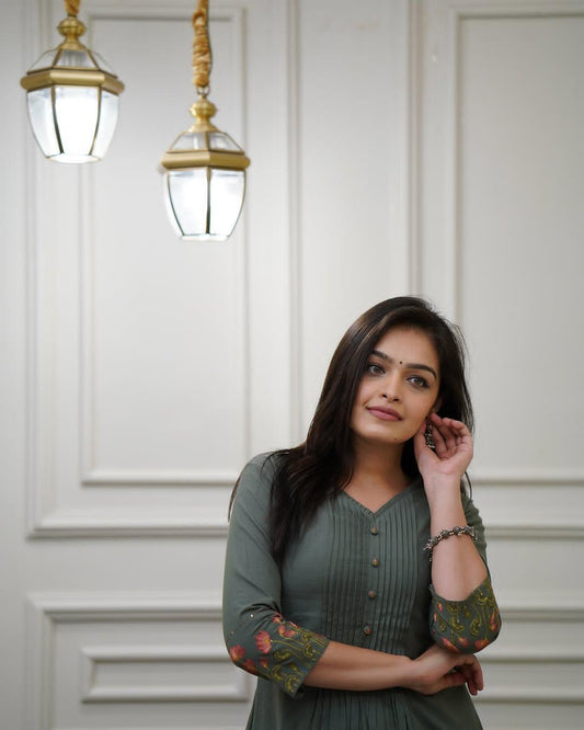 Green Embroidered Cotton Kurta and Pant Set