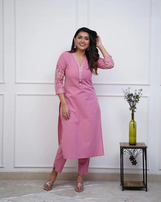 rendy Graceful women kurta with pant