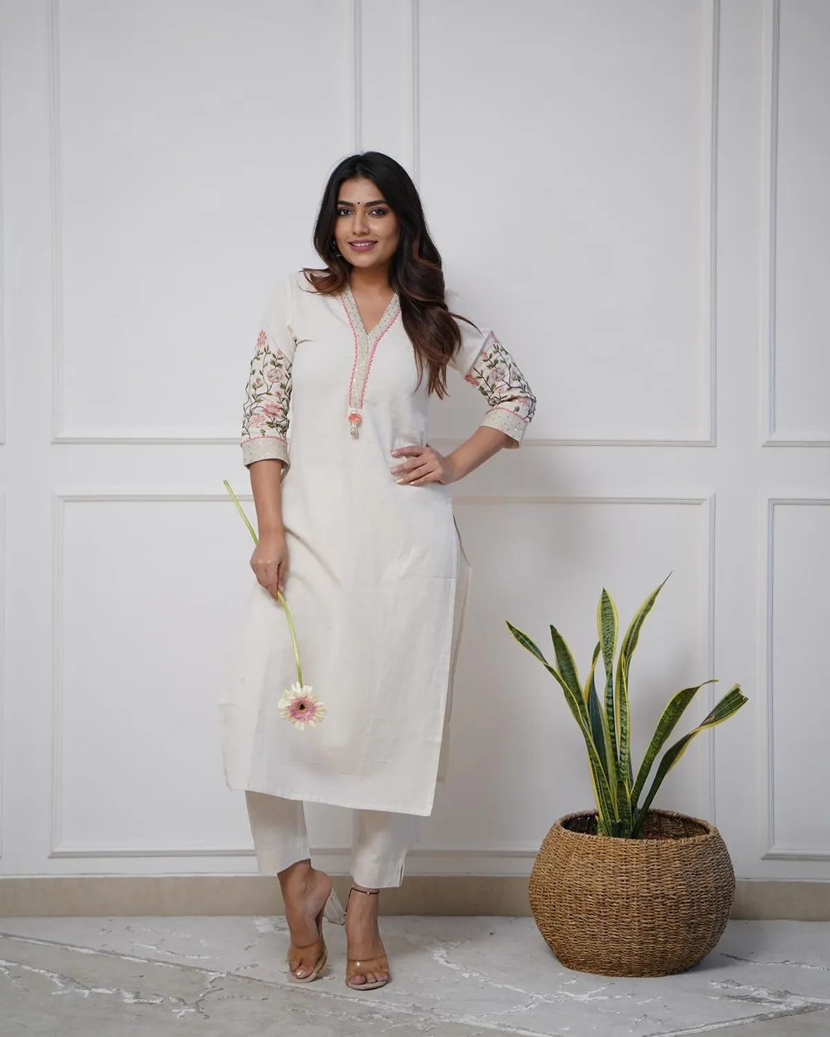 rendy Graceful women kurta with pant