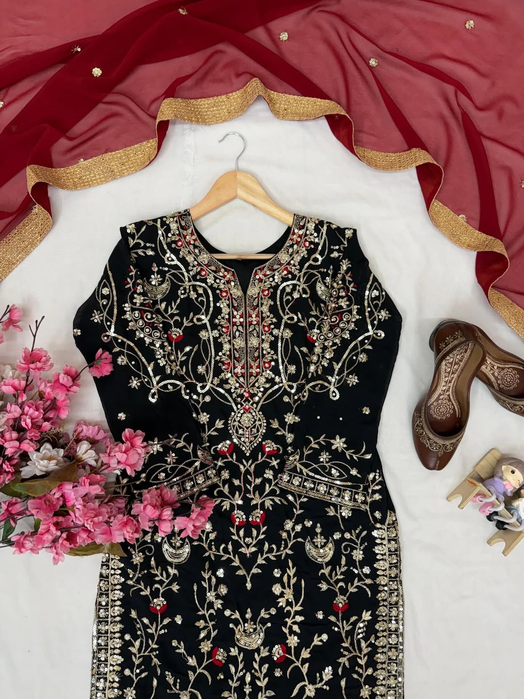 Embroidered Kurta Pant Set with Floral Dupatta | Designer Party Wear & Festive Ethnic Suit for Women