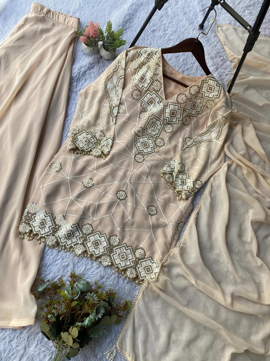 ✨ Eid Exclusive Designer Embroidered Kurti Pant Set with Soft Net Dupatta | Party & Wedding Wear ✨