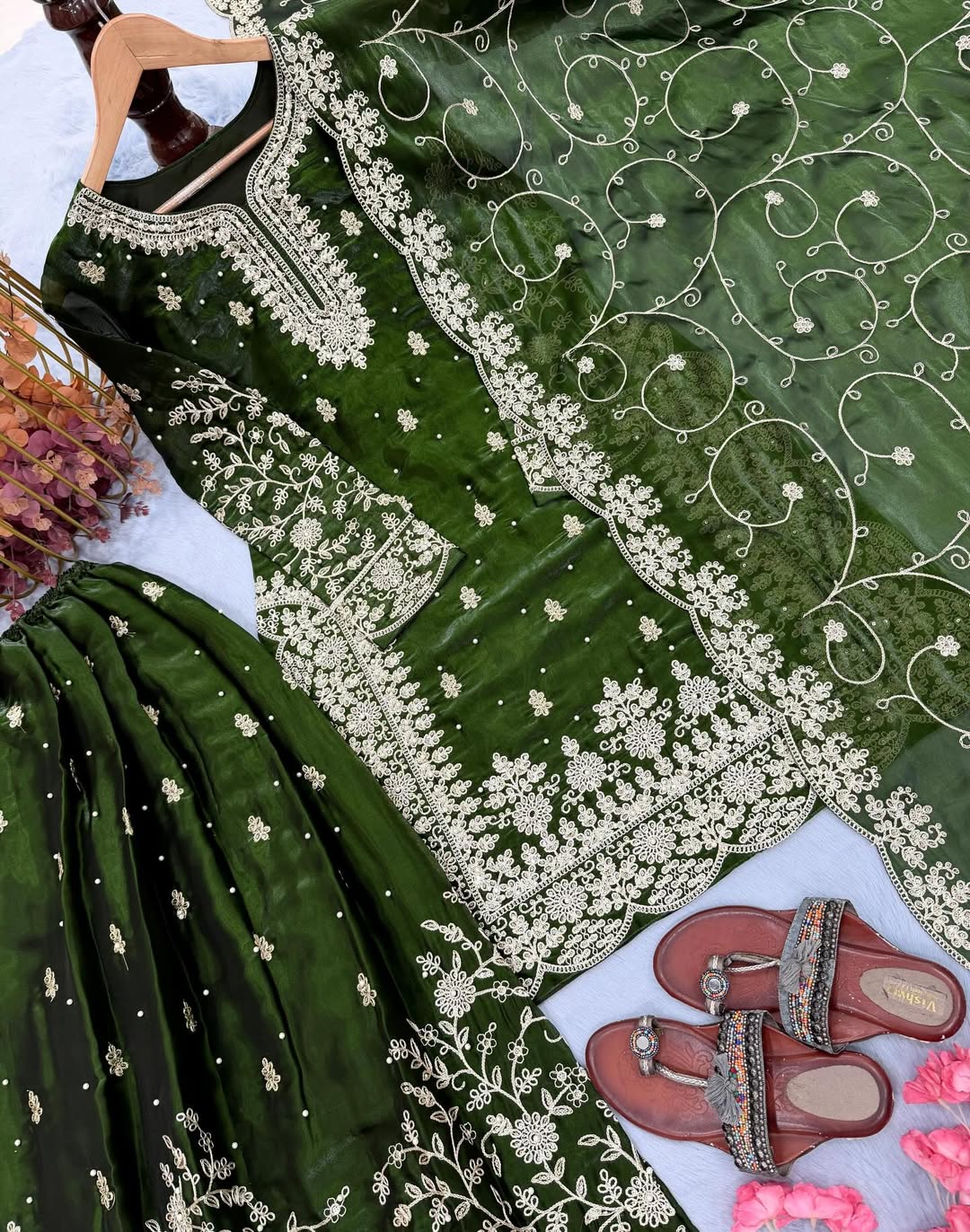 Embroidered Kurta Pant Set with Floral Dupatta | Designer Party Wear & Festive Ethnic Suit for Women