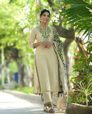 Off White Handloom Cotton Kurta Pant And Khadi Silk Floral Print Dupatta Set