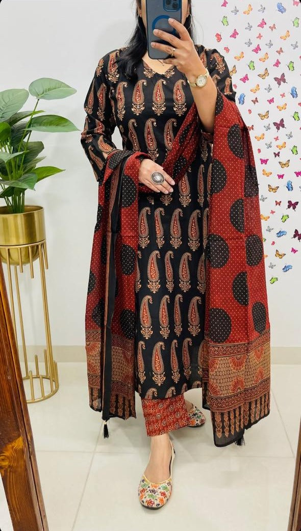 Classic Black Mughal Print Suit Set