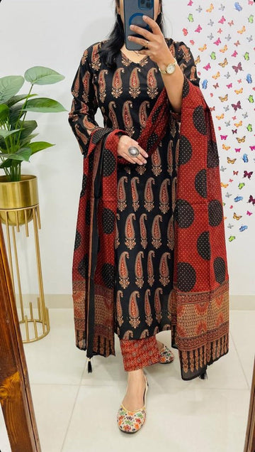 Classic Black Mughal Print Suit Set