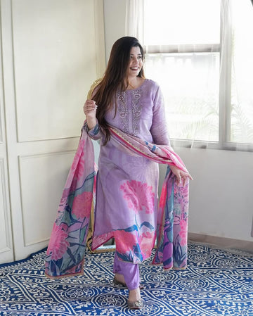Elegant Three Piece Lavender Kurta Set