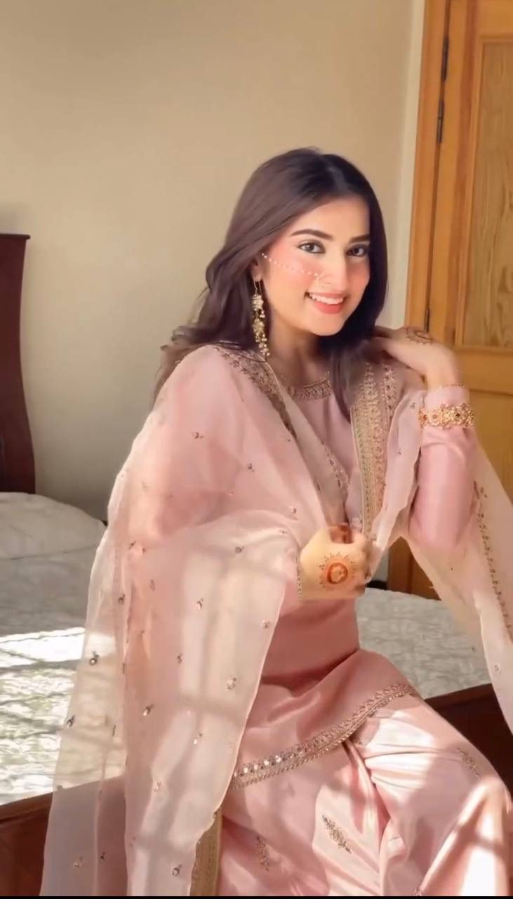 Elegant Blush Pink Silk Kurta Set with Embroidered Dupatta – Festive & Wedding Wear Pakistani Suit for Women